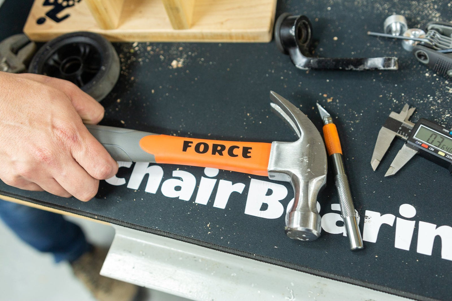 16" x 32" portable work mat